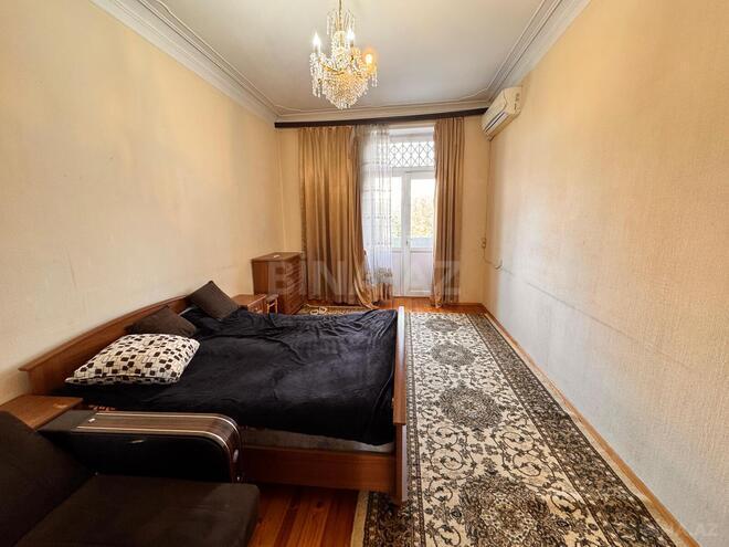 Satılır 3 otaqlı köhnə tikili 70 m², Qara Qarayev m., photo 7 from 17
