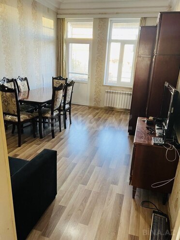 Satılır 2 otaqlı köhnə tikili 58 m², Elmlər Akademiyası m., photo 4 from 19