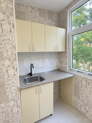 Продаётся 2-комн. вторичка 30 м², м. Кара Караев, photo 15 from 16