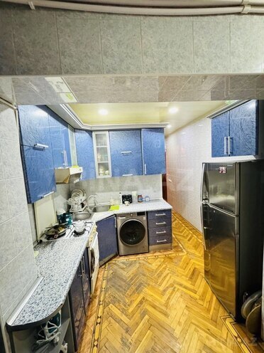 Satılır 5 otaqlı köhnə tikili 125 m², Azadlıq Prospekti m., photo 12 from 18