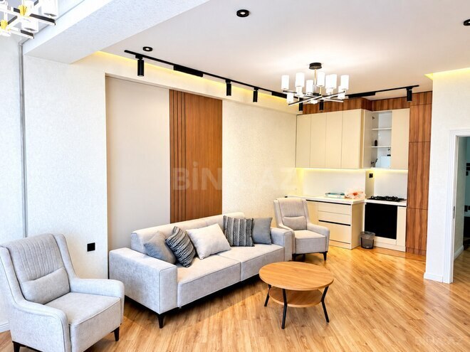 Продается 2-комн. новостройка 71 м², м. Кара Караев, photo 1 from 27