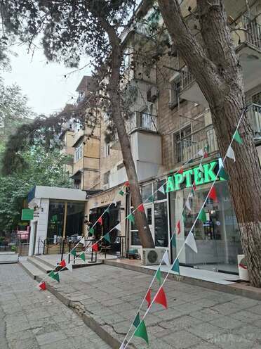 Продается 2-комн. вторичка 60 м², м. Элмляр Академиясы, photo 1 from 19