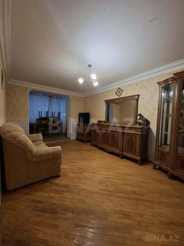 Продается 2-комн. вторичка 60 м², м. Элмляр Академиясы, photo 4 from 19