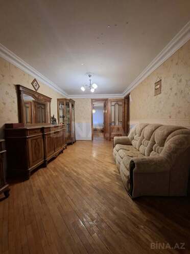 Продается 2-комн. вторичка 60 м², м. Элмляр Академиясы, photo 5 from 19