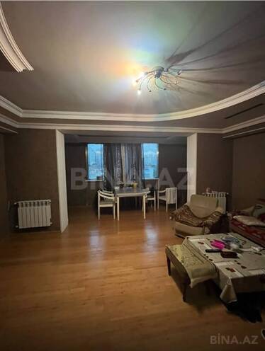 Satılır 1 otaqlı köhnə tikili 52 m², Nizami m., photo 1 from 6