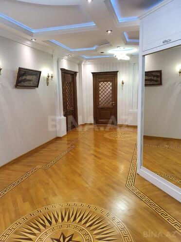 Сдается 3-комн. новостройка 280 м², м. Низами, photo 17 from 21