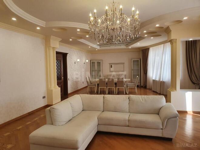 Сдается 3-комн. новостройка 280 м², м. Низами, photo 1 from 21
