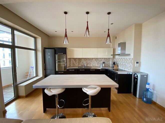 Сдается 3-комн. новостройка 170 м², м. Низами, photo 9 from 20