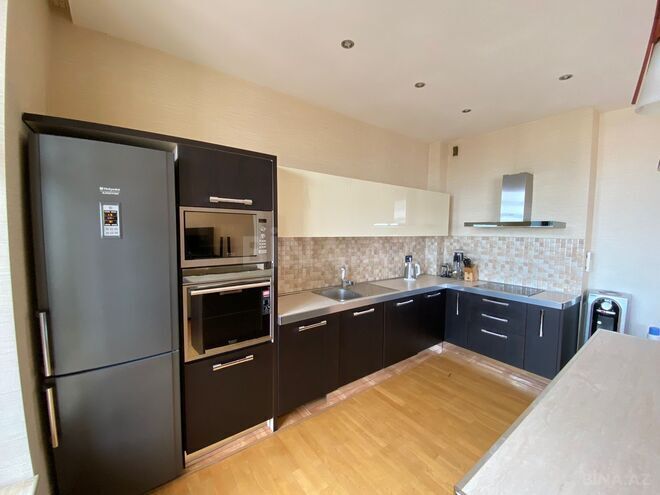 Сдается 3-комн. новостройка 170 м², м. Низами, photo 10 from 20