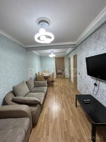 Продается 2-комн. новостройка 73 м², м. Иншаатчылар, photo 1 from 15