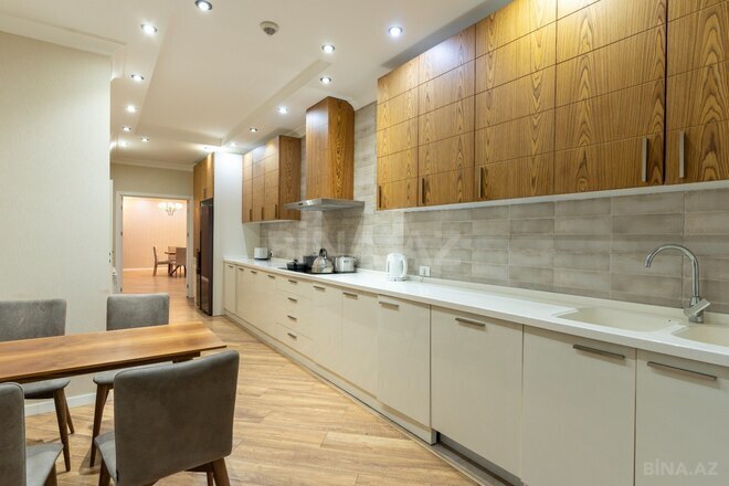 İcarəyə verilir 5 otaqlı yeni tikili 410 m², İçəri Şəhər m., photo 13 from 31