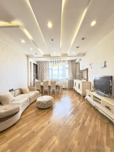 Сдаётся 3-комн. новостройка 100 м², Бинагадинский р., photo 1 from 17