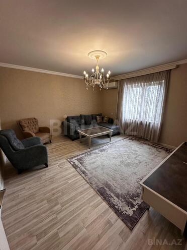Продаётся 3-комн. вторичка 77 м², м. Элмляр Академиясы, photo 1 from 12