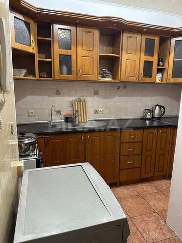 İcarəyə verilir 3 otaqlı köhnə tikili 105 m², Sahil m., photo 5 from 8