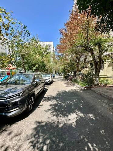 Satılır 2 otaqlı köhnə tikili 60 m², Səbail r., photo 10 from 15