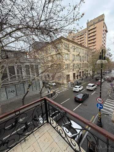 Продаётся 7-комн. вторичка 450 м², м. Сахил, photo 26 from 29