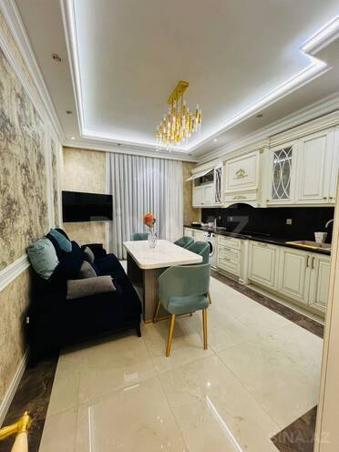 Сдаётся 3-комн. новостройка 90 м², Хатаинский р., photo 1 from 17