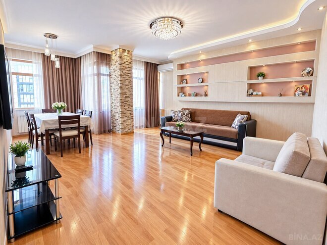 Продаётся 3-комн. новостройка 140 м², Насиминский  р., photo 1 from 10