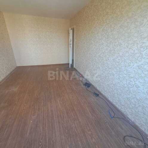 Продаётся 3-комн. вторичка 75 м², м. Нефтчиляр, photo 3 from 14