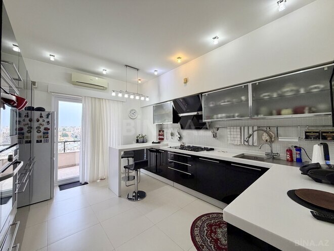 Satılır 4 otaqlı yeni tikili 220 m², 28 May m., photo 16 from 28