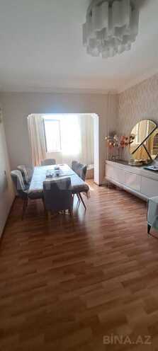Продаётся 3-комн. вторичка 90 м², м. Ази Асланов, photo 1 from 10