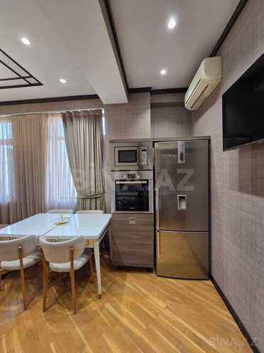 İcarəyə verilir 3 otaqlı yeni tikili 136 m², 28 May m., photo 27 from 29