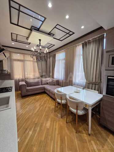 İcarəyə verilir 3 otaqlı yeni tikili 136 m², 28 May m., photo 1 from 29