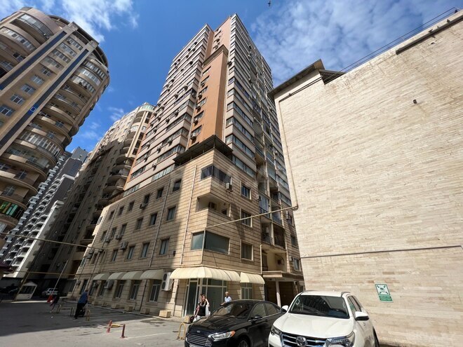Продаётся 3-комн. новостройка 130 м², м. Шах Исмаил Хатаи, photo 1 from 16