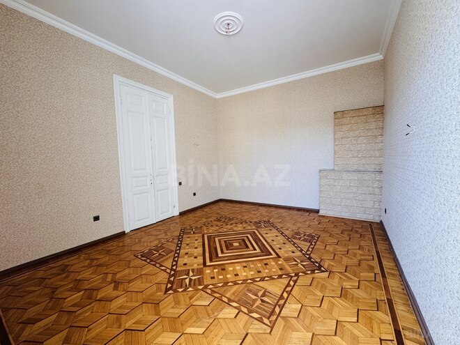 Satılır 4 otaqlı köhnə tikili 96 m², Sahil m., photo 16 from 20