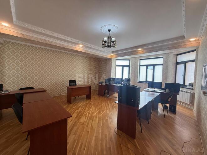 İcarəyə verilir 3 otaqlı ofis 160 m², İnşaatçılar m., photo 1 from 15