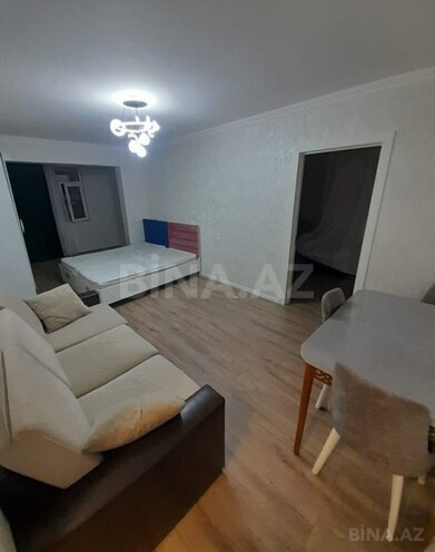 Сдается 2-комн. вторичка 50 м², м. Нефтчиляр, photo 4 from 13
