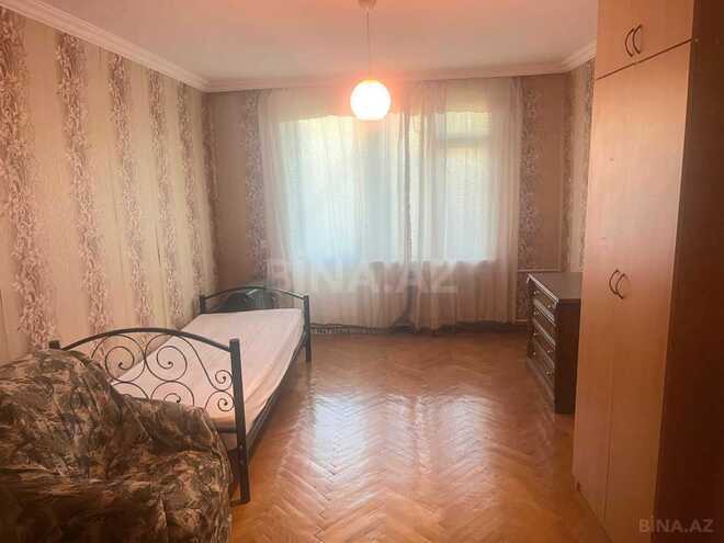 Продаётся 3-комн. вторичка 70 м², м. Иншаатчылар, photo 8 from 11