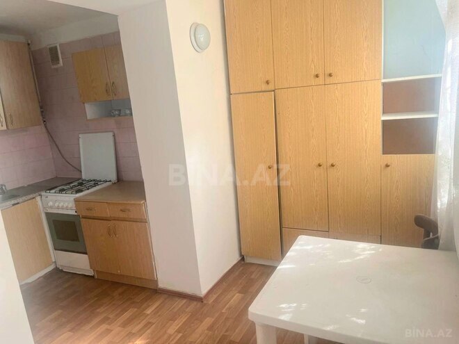 Продаётся 3-комн. вторичка 70 м², м. Иншаатчылар, photo 5 from 11