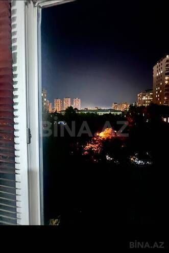 Satılır 3 otaqlı köhnə tikili 75 m², İnşaatçılar m., photo 12 from 13