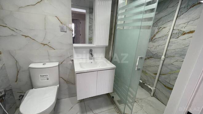 Satılır 2 otaqlı köhnə tikili 60 m², İnşaatçılar m., photo 12 from 14