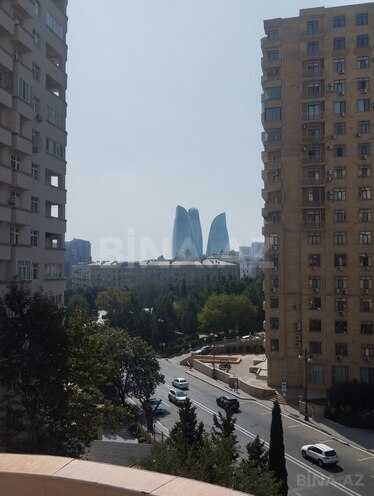 Сдается 4-комн. новостройка 105 м², м. Элмляр Академиясы, photo 1 from 22