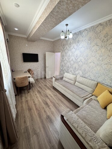 Продается 2-комн. новостройка 56 м², Абшеронcкий  р., photo 1 from 10