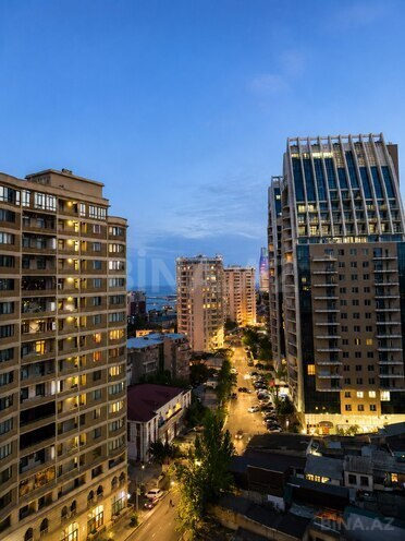 Продаётся 4-комн. новостройка 180 м², м. Элмляр Академиясы, photo 15 from 17