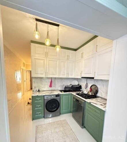 Satılır 4 otaqlı köhnə tikili 110 m², İnşaatçılar m., photo 9 from 14