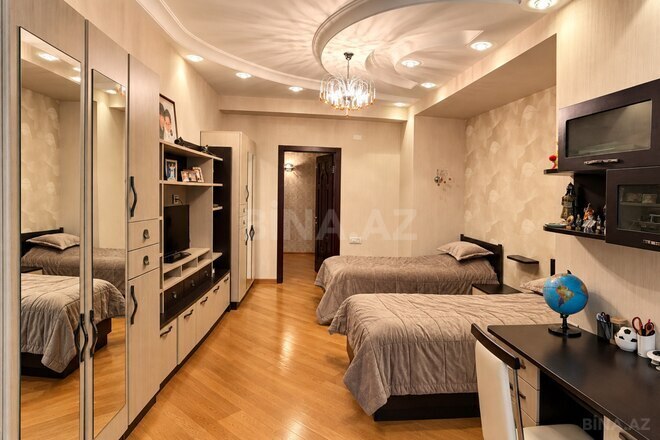 Продаётся 4-комн. новостройка 210 м², Насиминский  р., photo 10 from 18