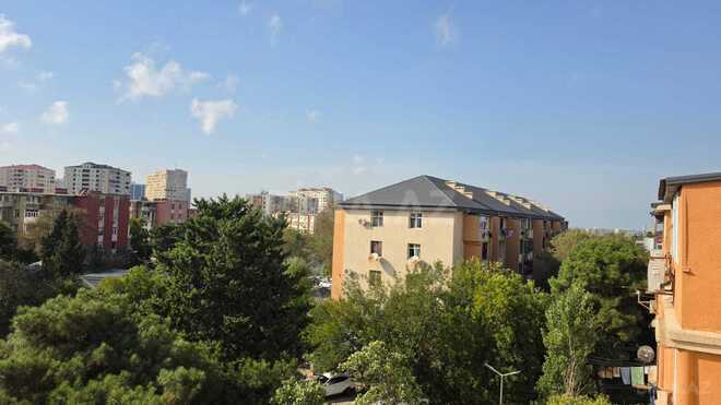 Satılır 2 otaqlı köhnə tikili 60 m², Qara Qarayev m., photo 6 from 24
