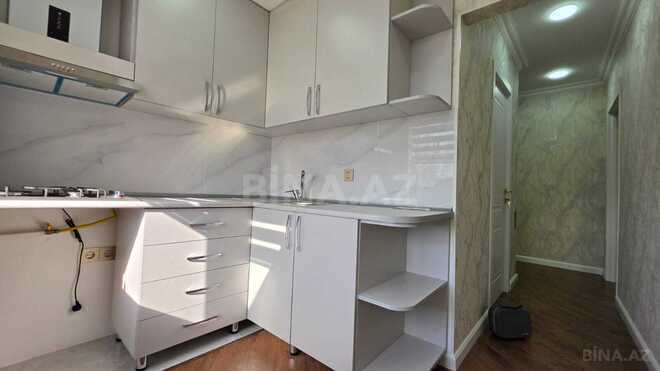 Satılır 2 otaqlı köhnə tikili 60 m², Qara Qarayev m., photo 19 from 24