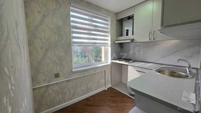 Satılır 2 otaqlı köhnə tikili 60 m², Qara Qarayev m., photo 8 from 24