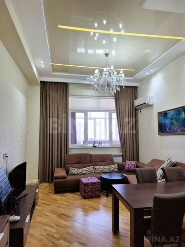 İcarəyə verilir 3 otaqlı yeni tikili 110 m², 28 May m., photo 1 from 11