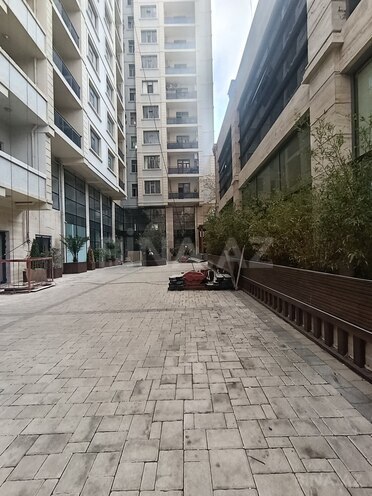 Satılır 4 otaqlı yeni tikili 207 m², Gənclik m., photo 1 from 9