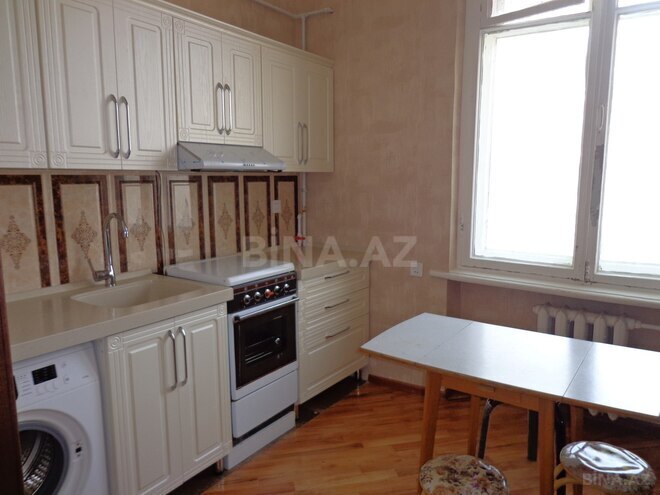 İcarəyə verilir 2 otaqlı köhnə tikili 65 m², 28 May m., photo 12 from 23