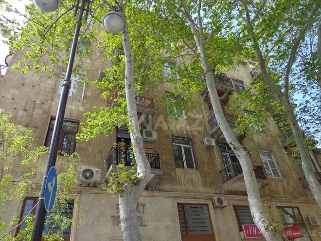İcarəyə verilir 2 otaqlı köhnə tikili 65 m², 28 May m., photo 1 from 23