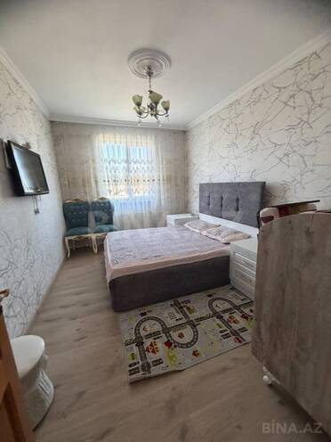 Satılır 4 otaqlı köhnə tikili 100 m², Qaraçuxur q., photo 1 from 13