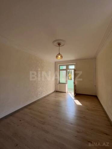 Satılır 2 otaqlı köhnə tikili 45 m², Qaraçuxur q., photo 3 from 9