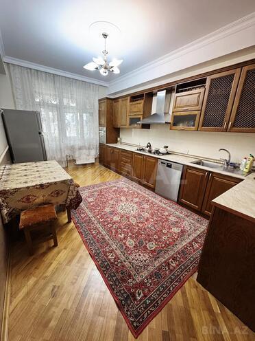 Продаётся 4-комн. вторичка 135 м², м. Элмляр Академиясы, photo 13 from 24